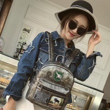 秋季新款女包 PU皮徽章双肩包 休闲学生背包 实用大容量双肩