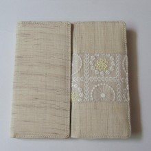 厂家直销高档环保棉麻料两折女士钱包 12卡位女士蕾丝钱包