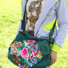 厂家批发云南民族特价热销 女士绣花包 时尚手提包 女式女包