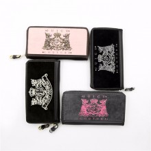 青岛春辉皮革加工美国橘滋JUICY COUTURE长款拉链天鹅绒烫钻刺绣钱包、钥匙包