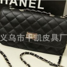 PU绗缝女包  绗缝单肩包