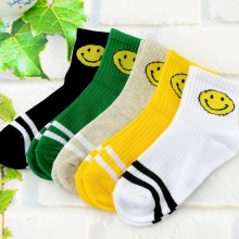 新款纯色儿童袜 糖果色笑脸宝宝袜子 小孩中筒全棉袜 护肤防摩