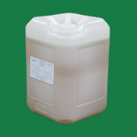 药用辅料 植物油 医药级肉桂醛\t90%  25公斤桶   104-55-2 食用 保健 化妆品 医药专用 牡荆油