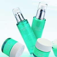 高保湿水珠面霜