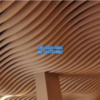 弧形入户吊顶造型