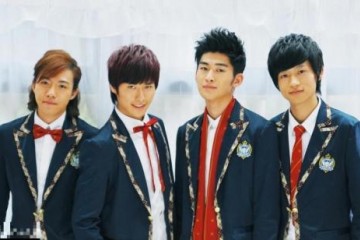 郑爽又上热搜同是流星雨剧组距离太大朱梓骁直播卖货无人认出